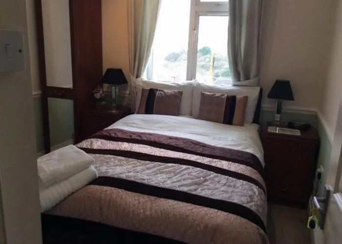 Alma Lodge Guest House